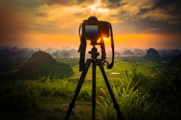 how many legs Does a tripod have